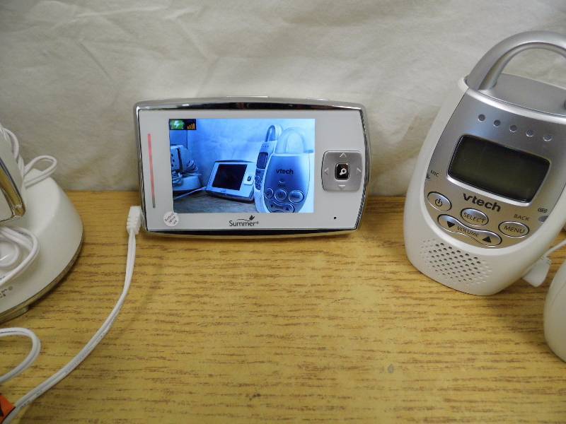 lot 139 image: Store Return - Vtech Monitor - Video Monitor