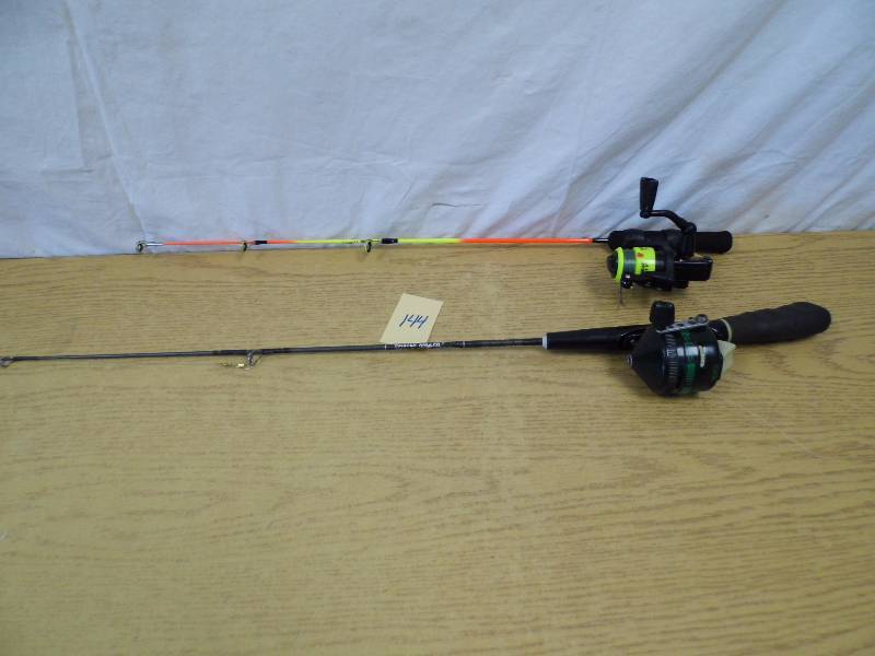 lot 144 image: 2 Reels  Rods