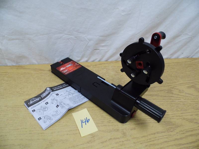 lot 146 image: Berkley Portable Spooling Station