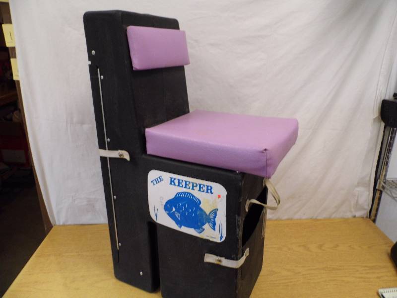 lot 164 image: The Keeper Ice Fishing Chair