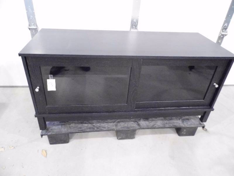 lot 173 image: TV Stand