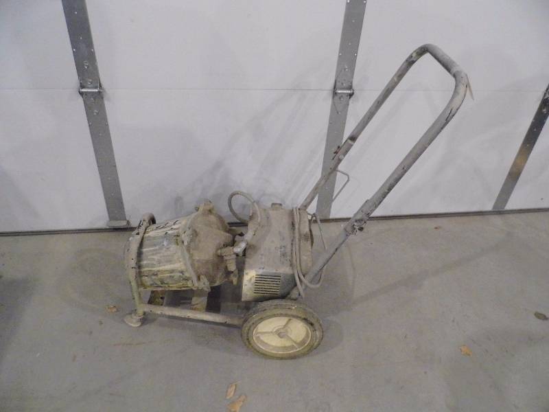 lot 183 image: Paint Sprayer