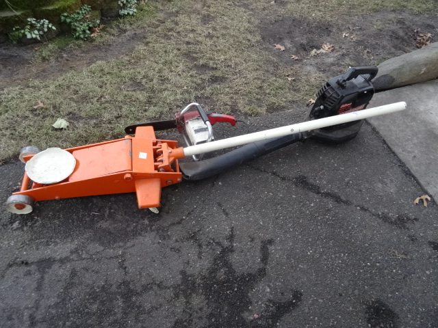 5000 Lb. Hydraulic Jack, Needs Repair