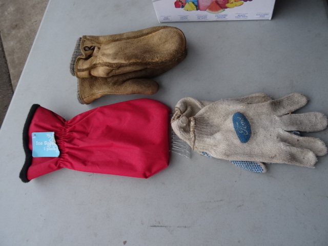 2 Pair OF Gloves, New Scraper Glove