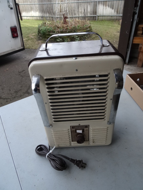 Lakewood Milk House Heater 792