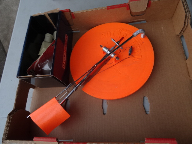 12 Volt Bulb And Fixtures For Fish Houses.