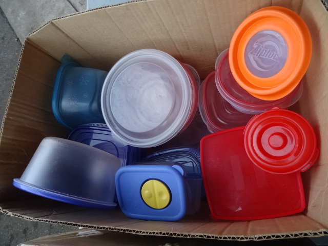 Misc Tupperware Style Containers