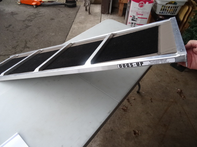 Brand New Dog Ramp 60 Long,
