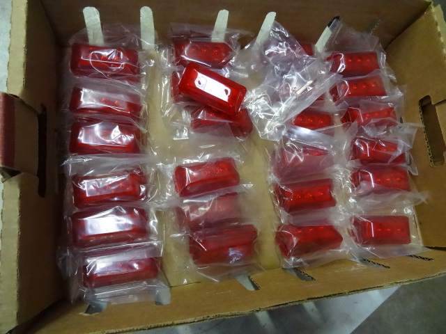 Led Sealed Clearance Lights, Qty 25