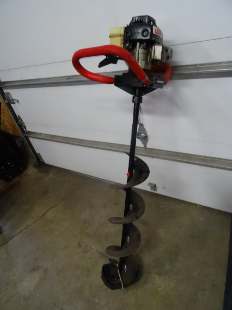 Striker Master Lazor Mag 2 Cycle Ice Auger