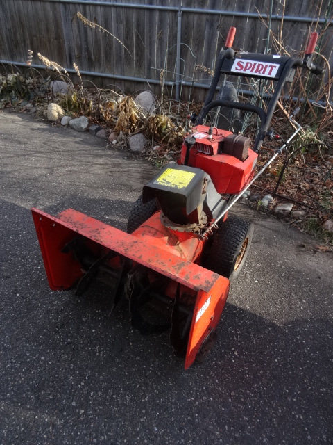 Spirit Snow Blower 8 hp. 25,