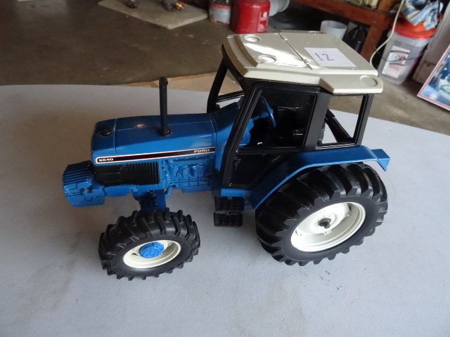 Ford 6640 MFWD. 116 Scale