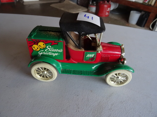 1917 Ford Mod T Seasons Greetings