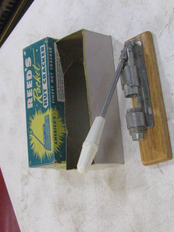 Nut Cracker