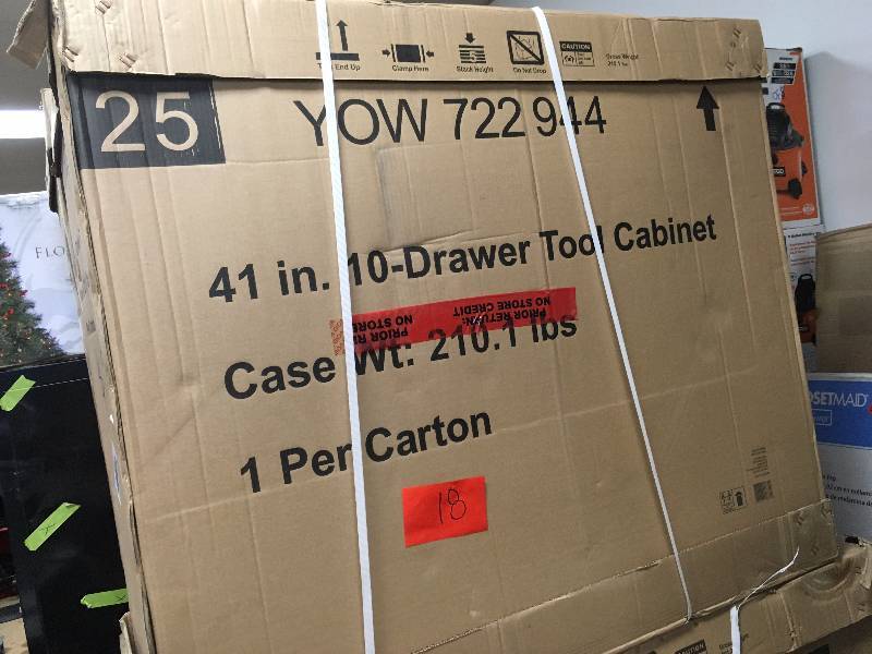 lot 18 image: Husky 41 in. 10-Drawer Tool Cabinet, Black new