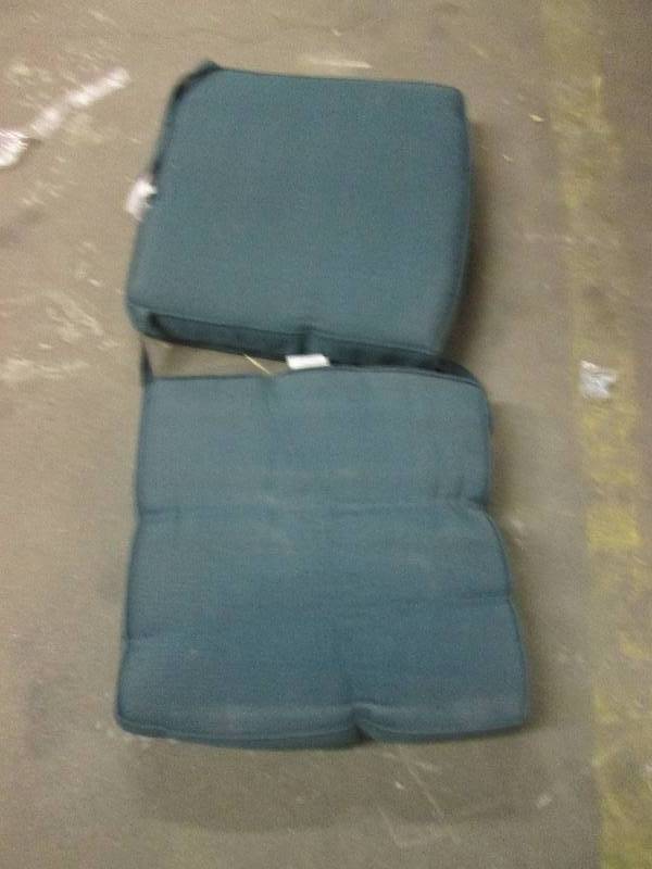 2 chair cushions ...