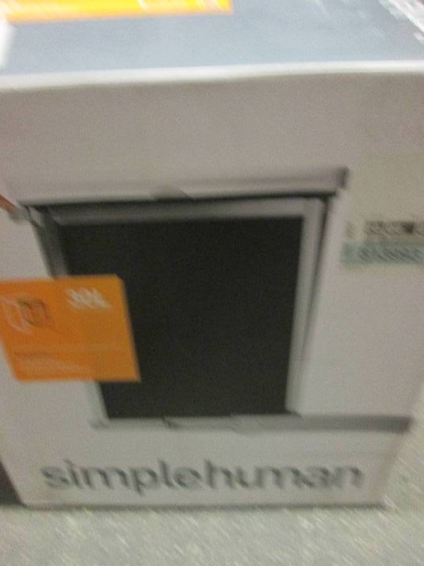 simple human 30L pull out can open ...