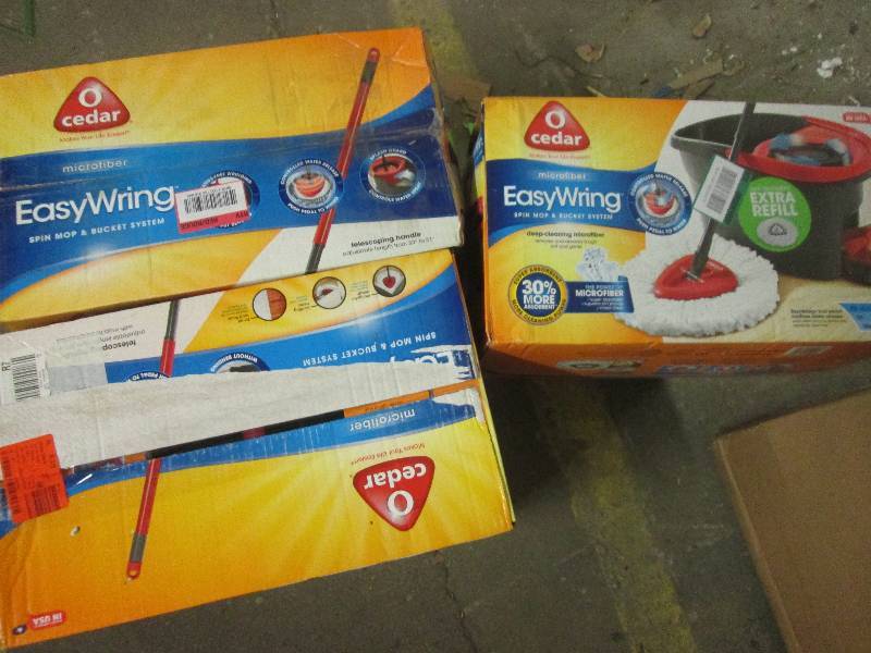 3 cedar easy wring mops open box ...
