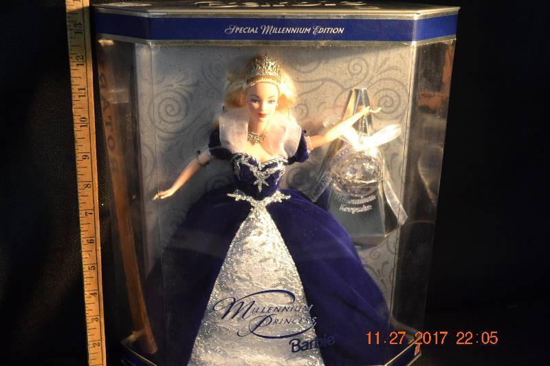 lot 9 image: Mattel Millennium Princess Barbie