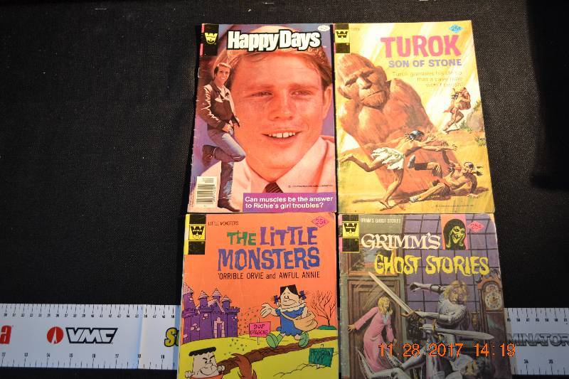 lot 27 image: Vintage Comic Books