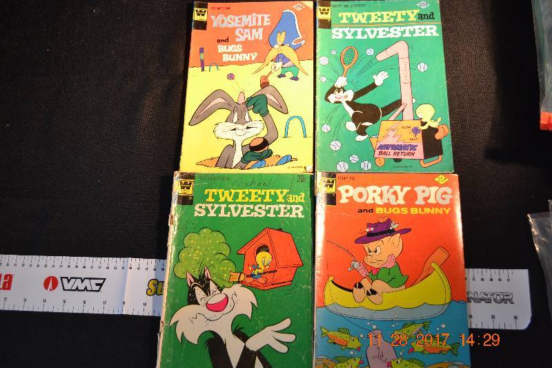 lot 33 image: Vintage Comic Books