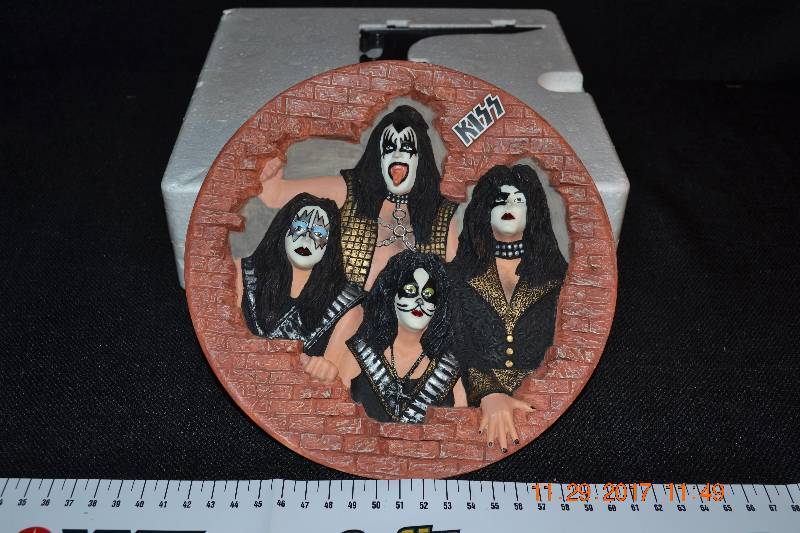 lot 55 image: KISS Plate