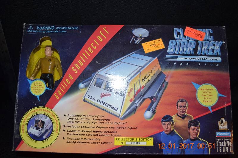 lot 73 image: STAR TREK Playmates Galileo Shuttlecraft U.S.S. Enterprise Collectors Edition No 025313