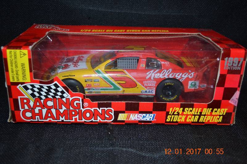 lot 75 image: Die Cast Car Nascar Racing Champions