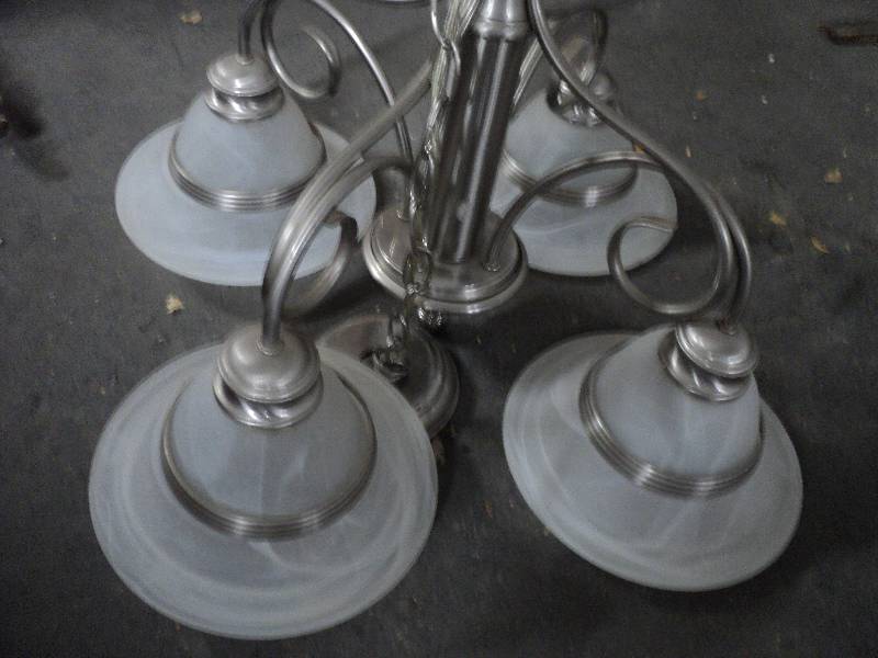 lot 7 image: 5 bulb light fixture...