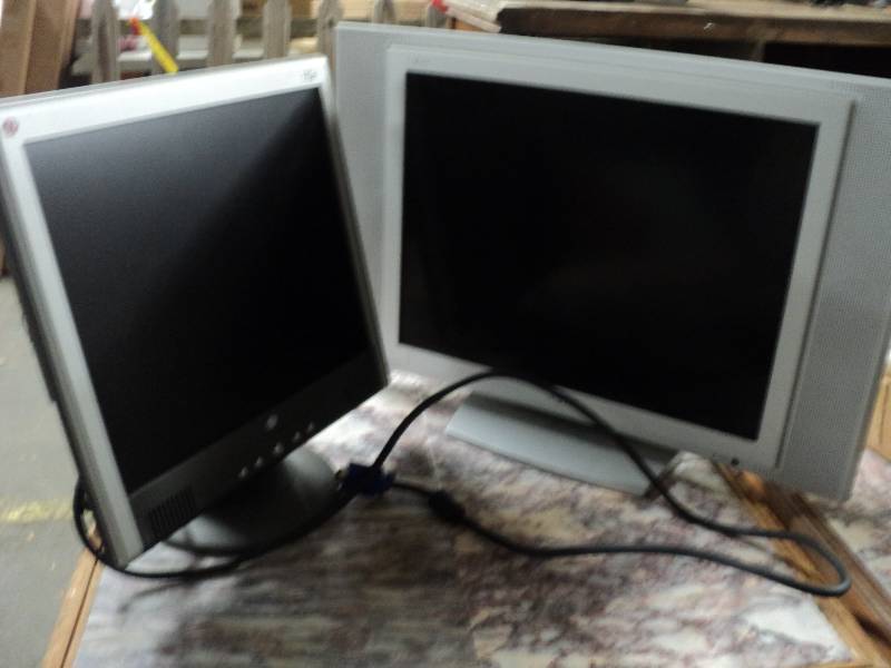 lot 9 image: 2 screens...