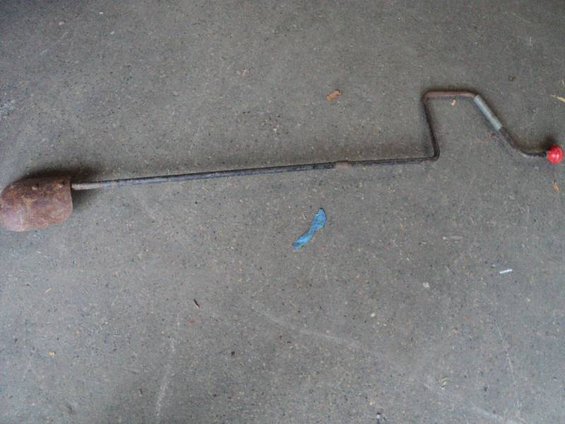 lot 46 image: vintage metal ice quger...