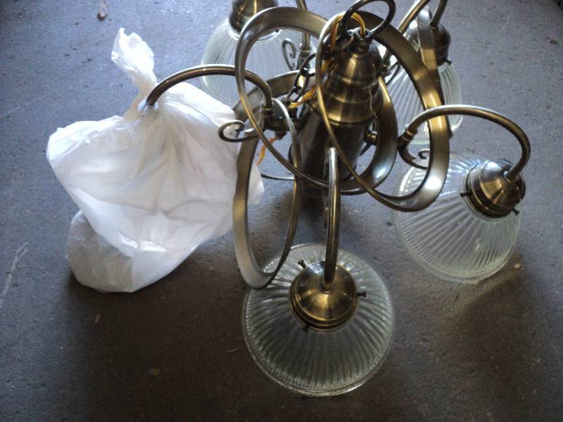 lot 88 image: 5 bulb ceiling light with hardware...
