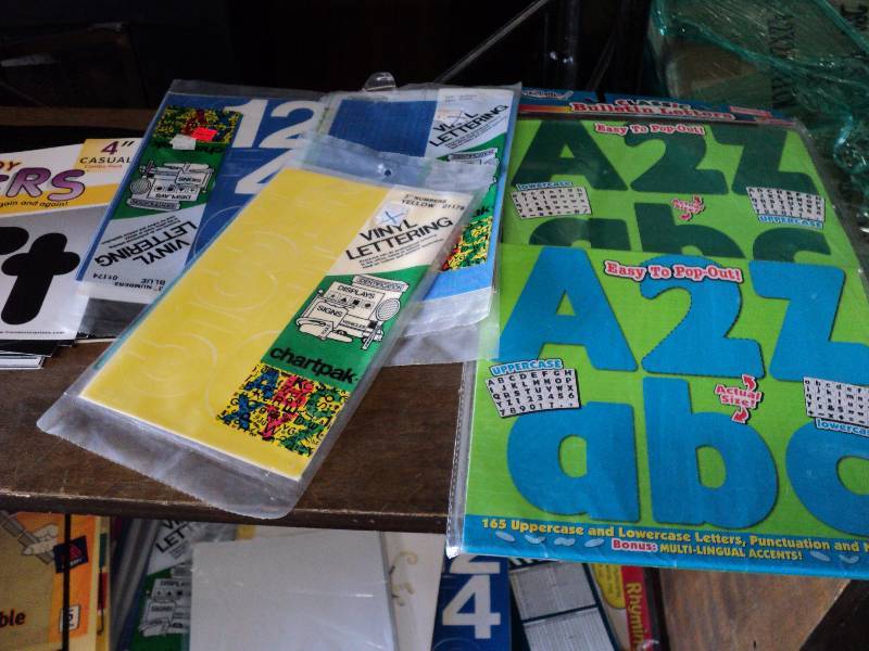 lot 91 image: art supplies...