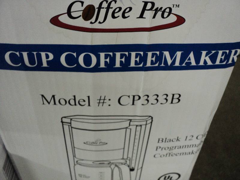 lot 115 image: 12 cup coffe maker, 500 5oz cups, a...