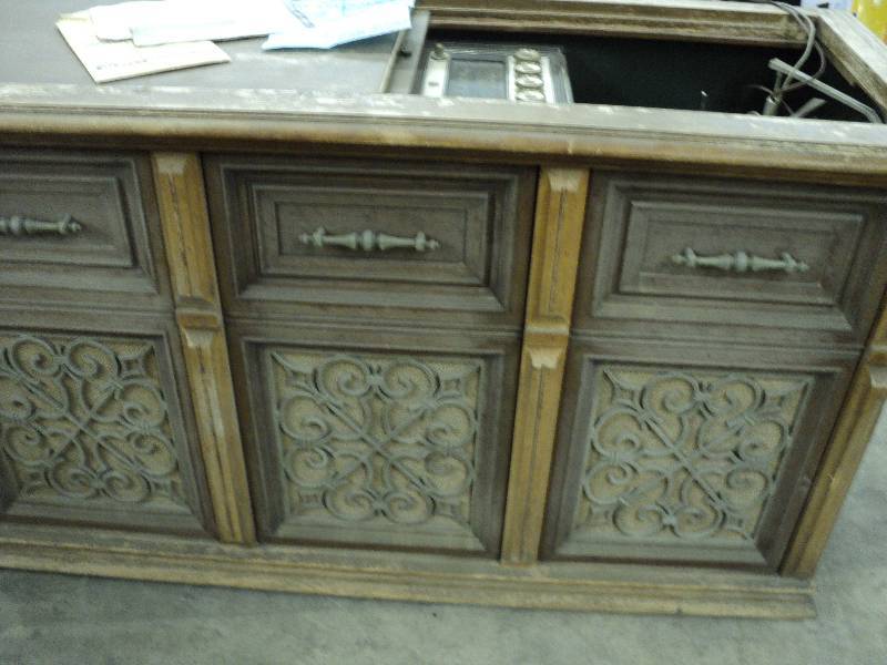 lot 121 image: magnavox stereo cabinet...