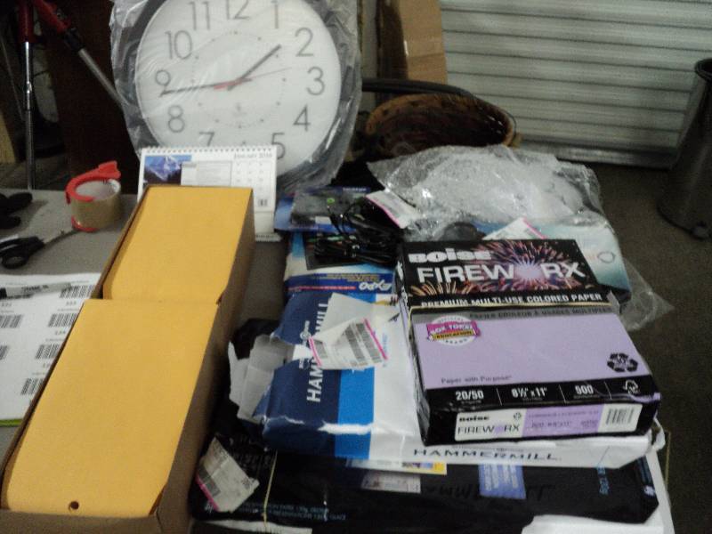 lot 124 image: lot of office misc....