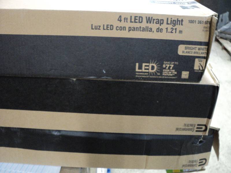 lot 157 image: 3 4ft LED wrap lights...