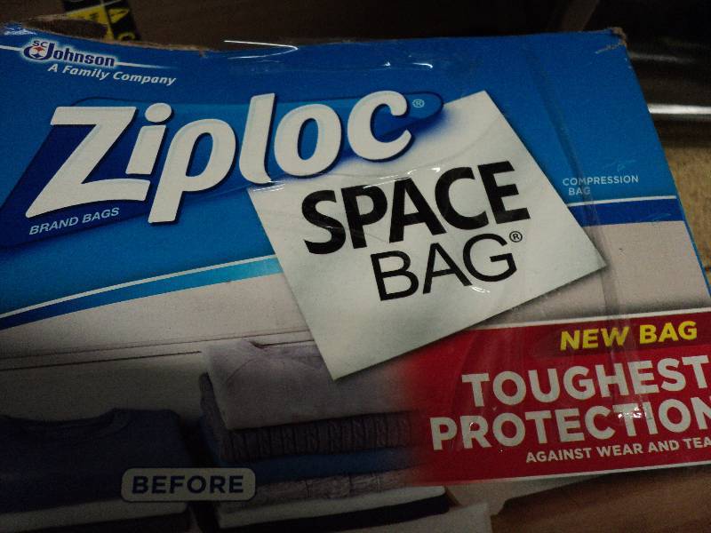 lot 166 image: moving blanket and ziplock spacebag...