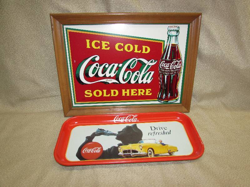 lot 124 image: COCA-COLA PICTURE AND METAL TRAY