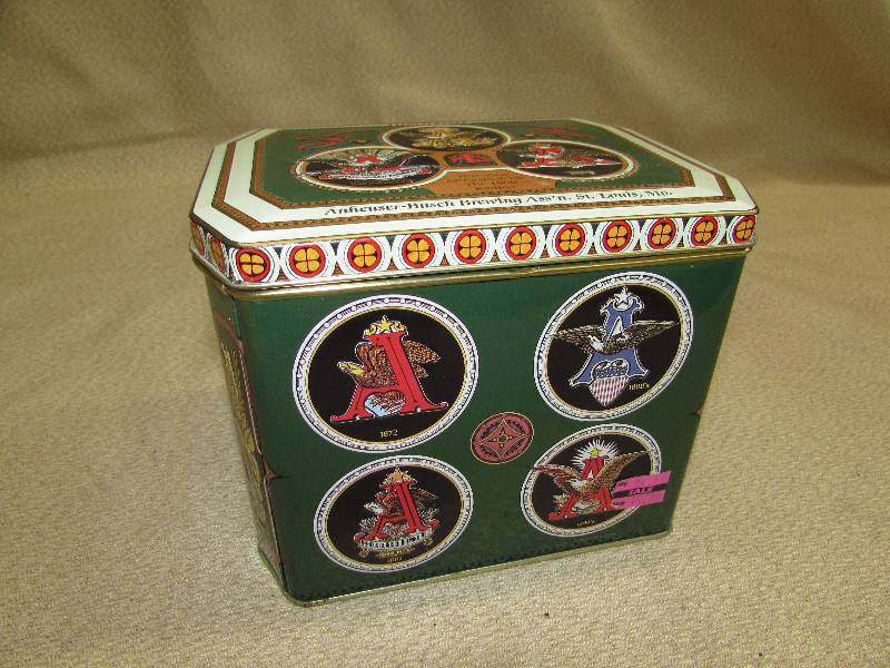 lot 127 image: BUDWEISER TIN WITH BEER STEIN, 1994 WITH COA