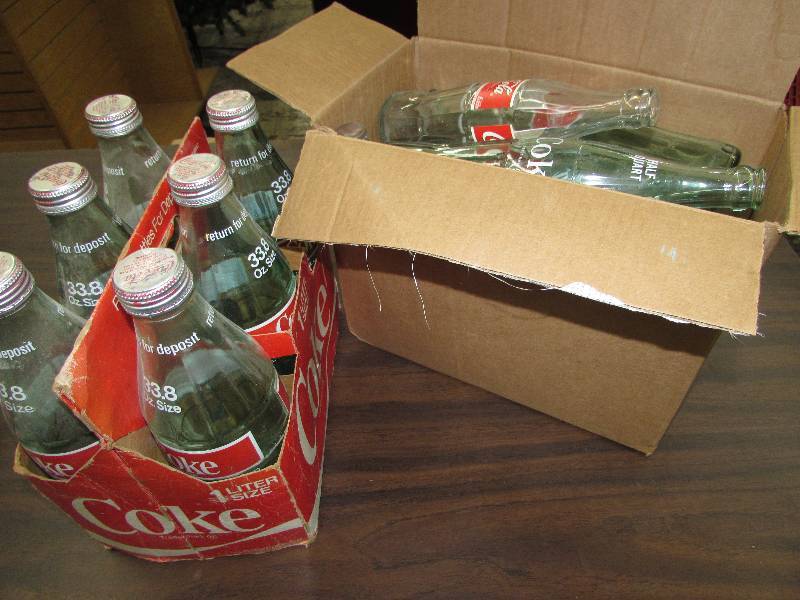 lot 148 image: COCA-COLA BOTTLES, VARIOUS SIZES AND STYLES