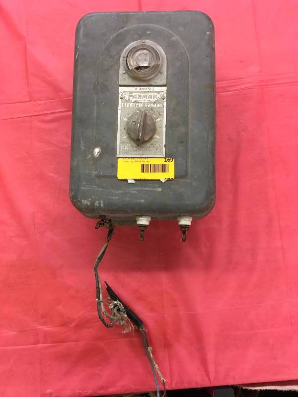 lot 169 image: PARMAX PRECISION ELECTRIC FENCE CONTROL BOX