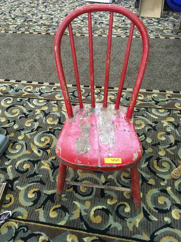 lot 172 image: VINTAGE RED CHAIR