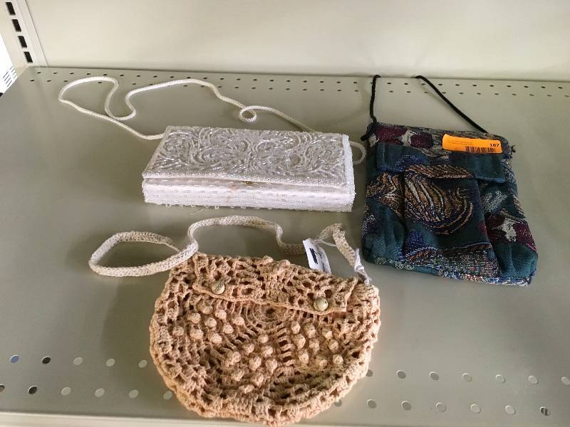 lot 187 image: PURSESHANDBAGS