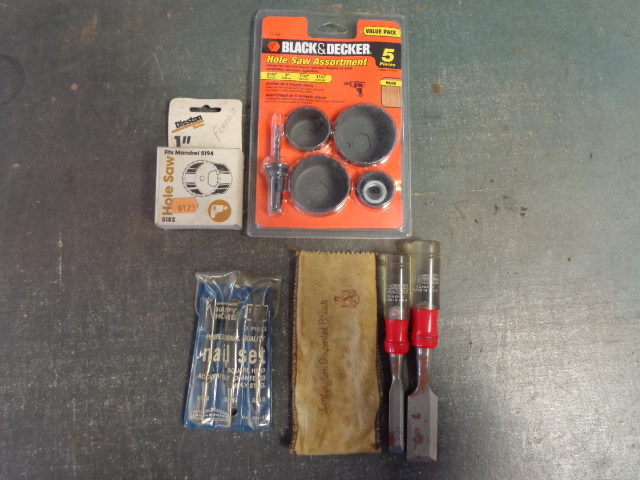 lot 38 image: Black & Decker Hole Saw Assortment