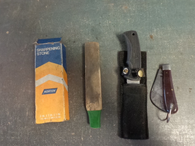 lot 44 image: knives with Sharpening Stones