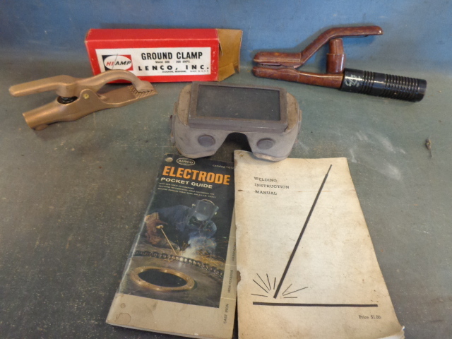 lot 93 image: Welding Tools
