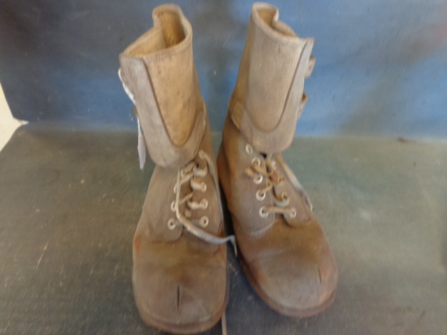 lot 107 image: Vintage Bunny Boots