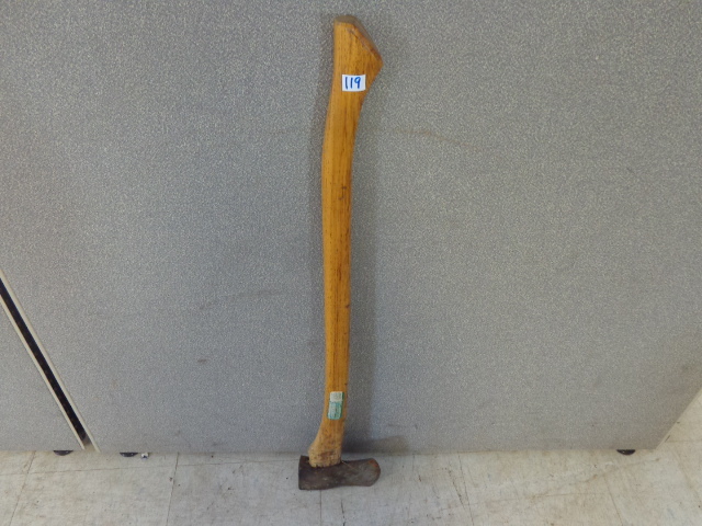 lot 119 image: Ax