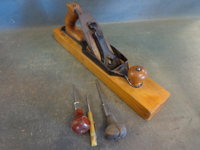 lot 127 image: Planer and Punches